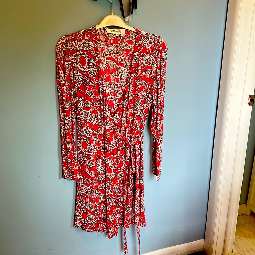 Diane Von Furstenberg Red Oxen wrap dress- Size Medium
